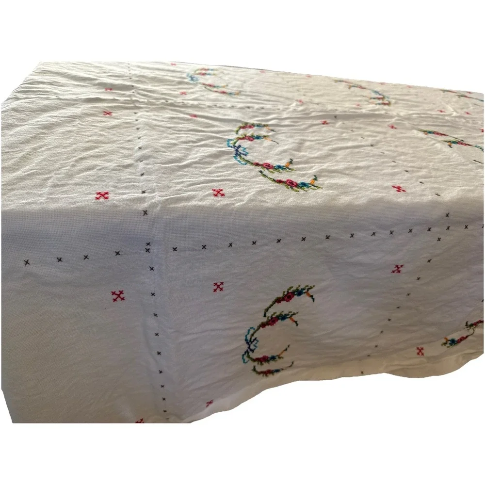 Vintage White Floral Embroidered Tablecloth 50X 65
